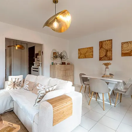 Pause A - Climatise Vue Montagnes *